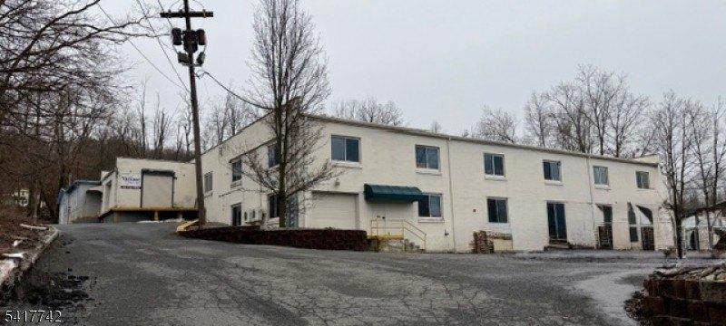 Property Image for 51 Willow St