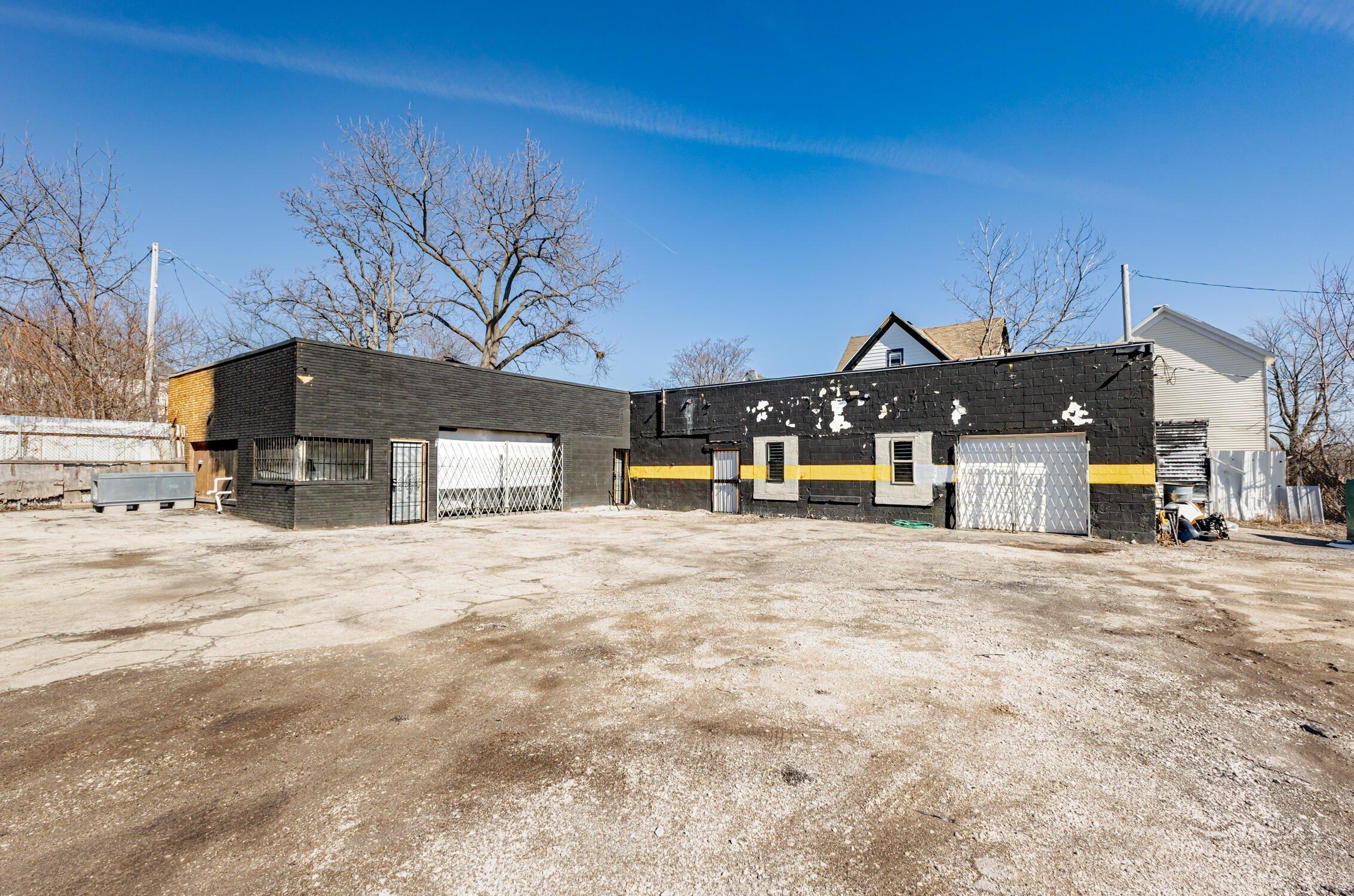 Property Image for 3210 N Dr Martin Luther King Jr
