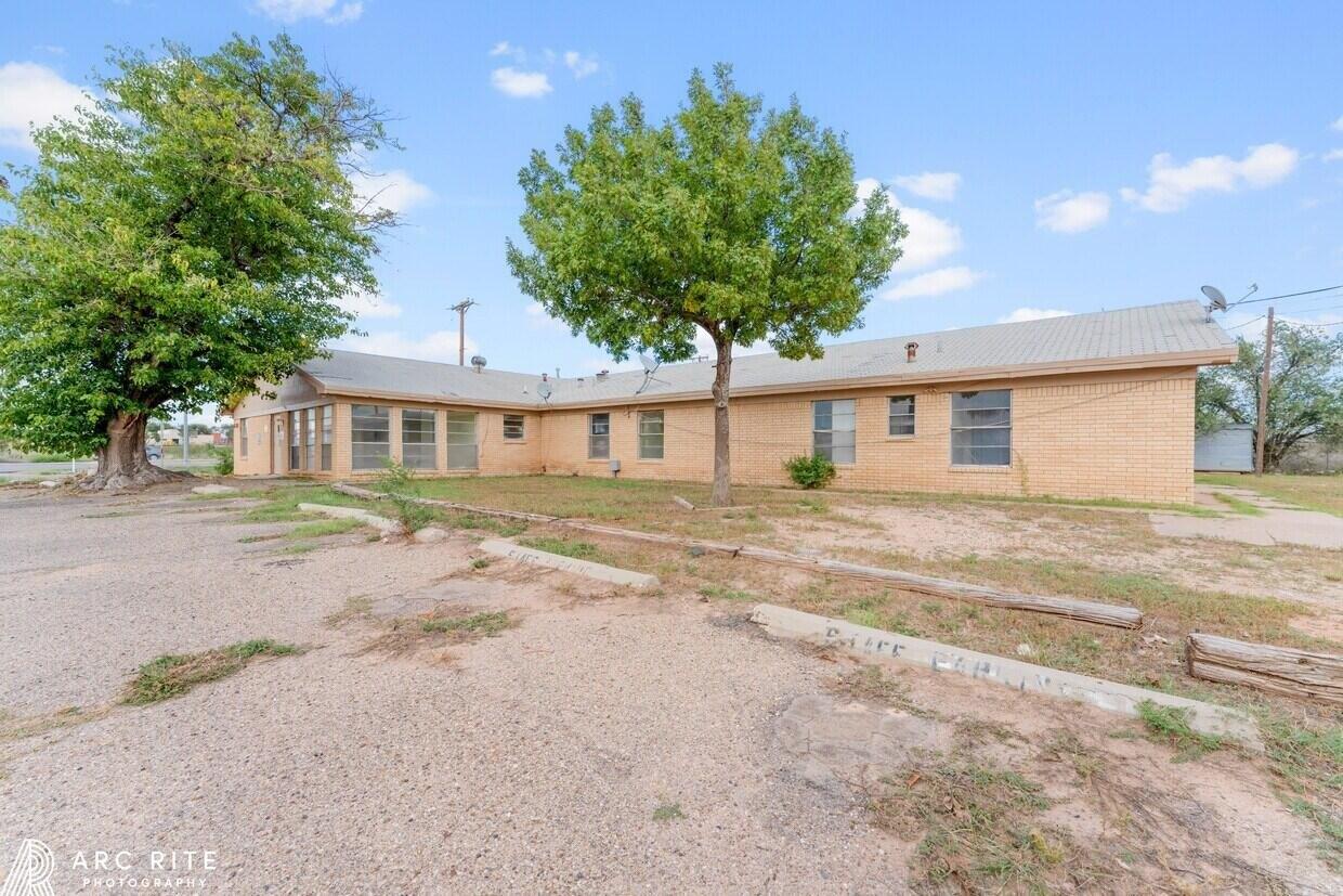 Property Image for 1601 Vanda Avenue