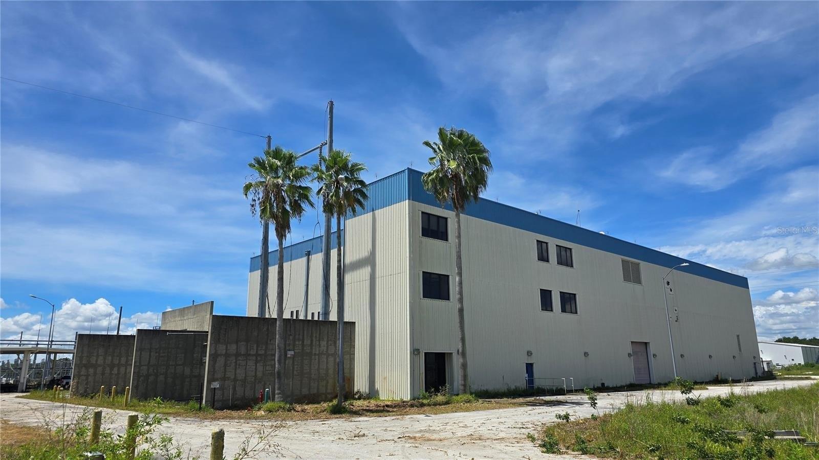 Property Image for 1501 W Derby Avenue