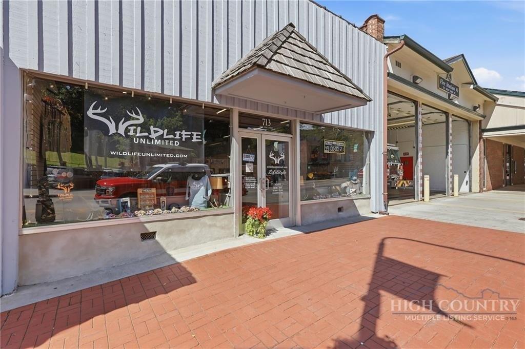 Property Image for 713 W King Street