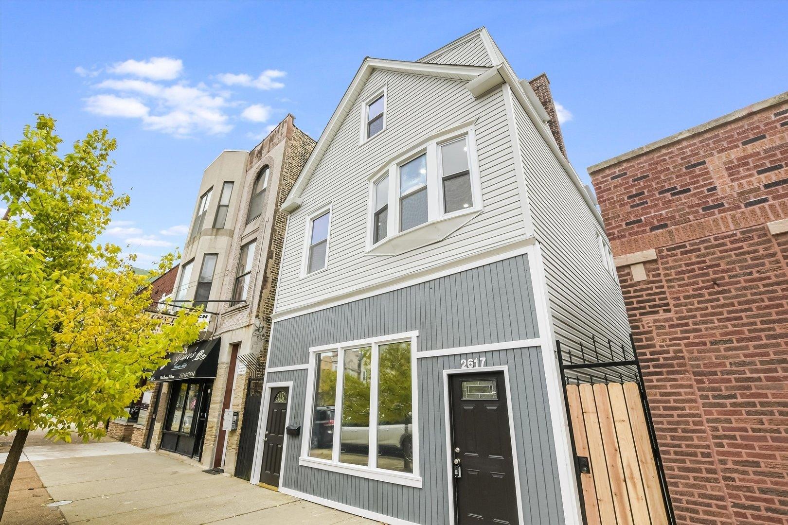 Property Image for 2617 W FULLERTON Avenue