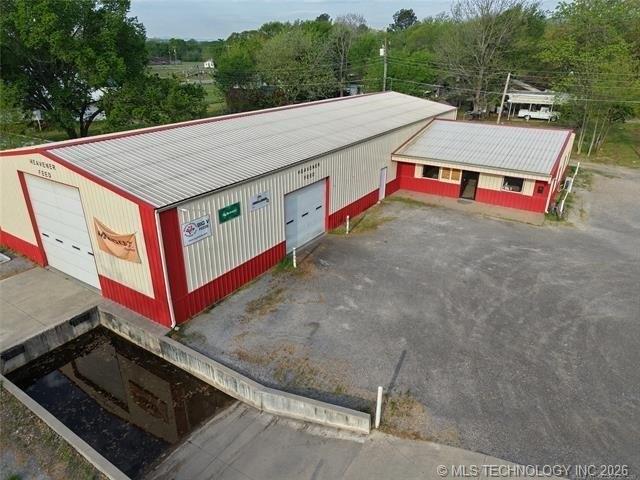 Property Image for 910 W 1st Street