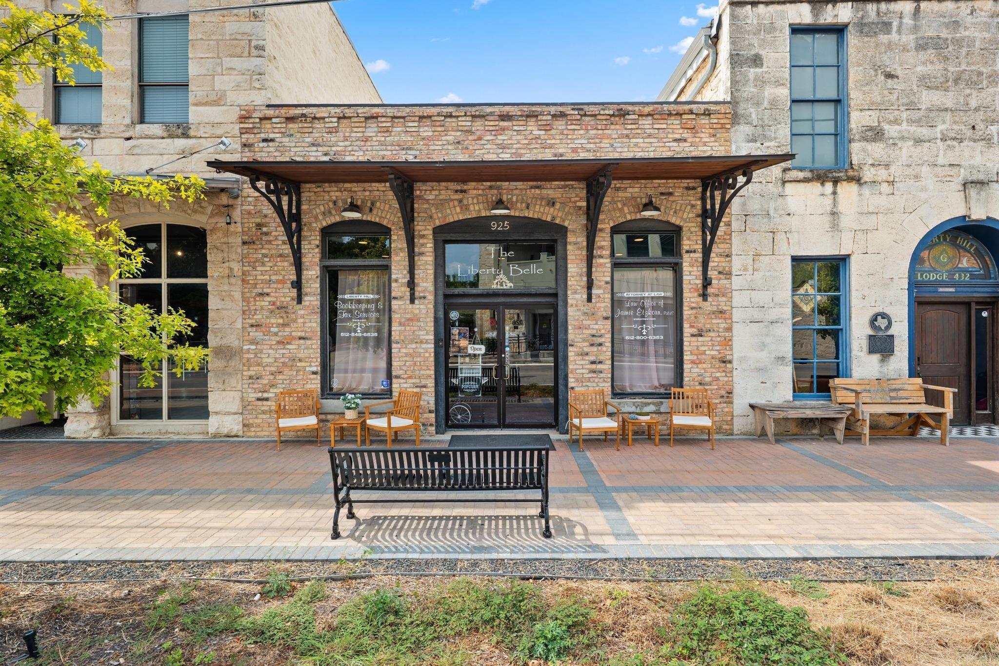Property Image for 925 Main St