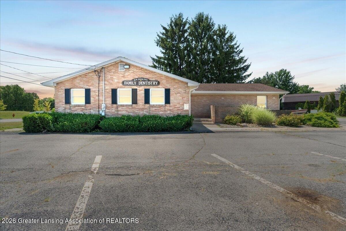 Property Image for 923 N Oakland Street