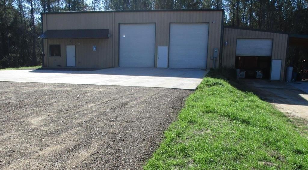 Property Image for 1905 Radium Springs Road