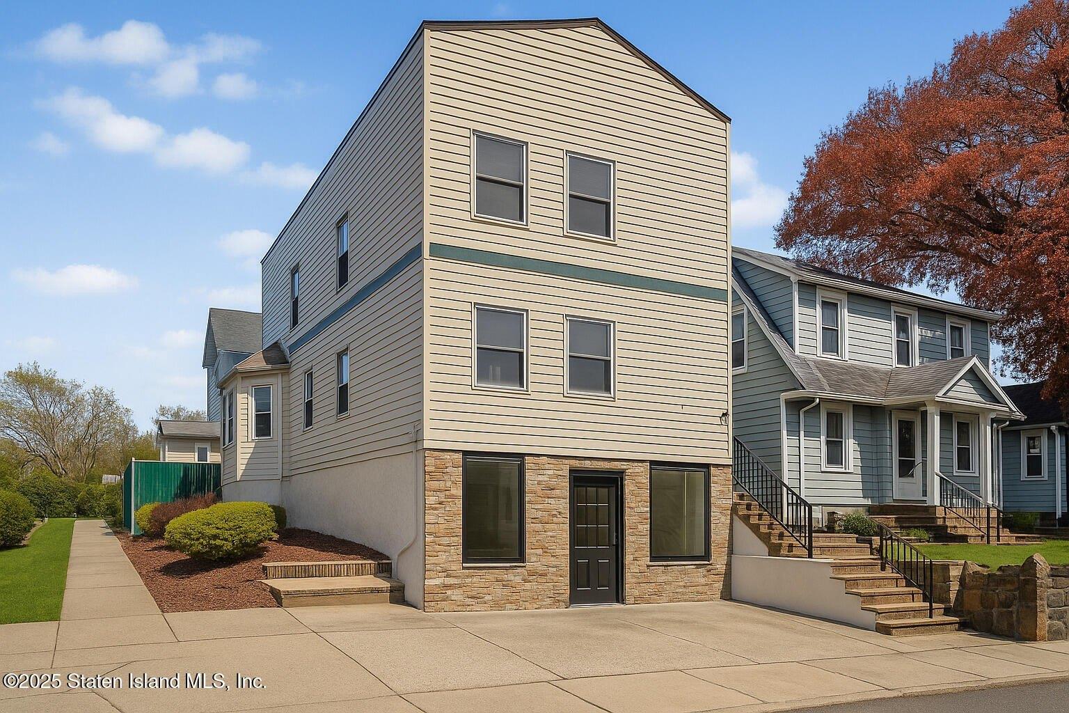 Property Image for 262 Maine Avenue