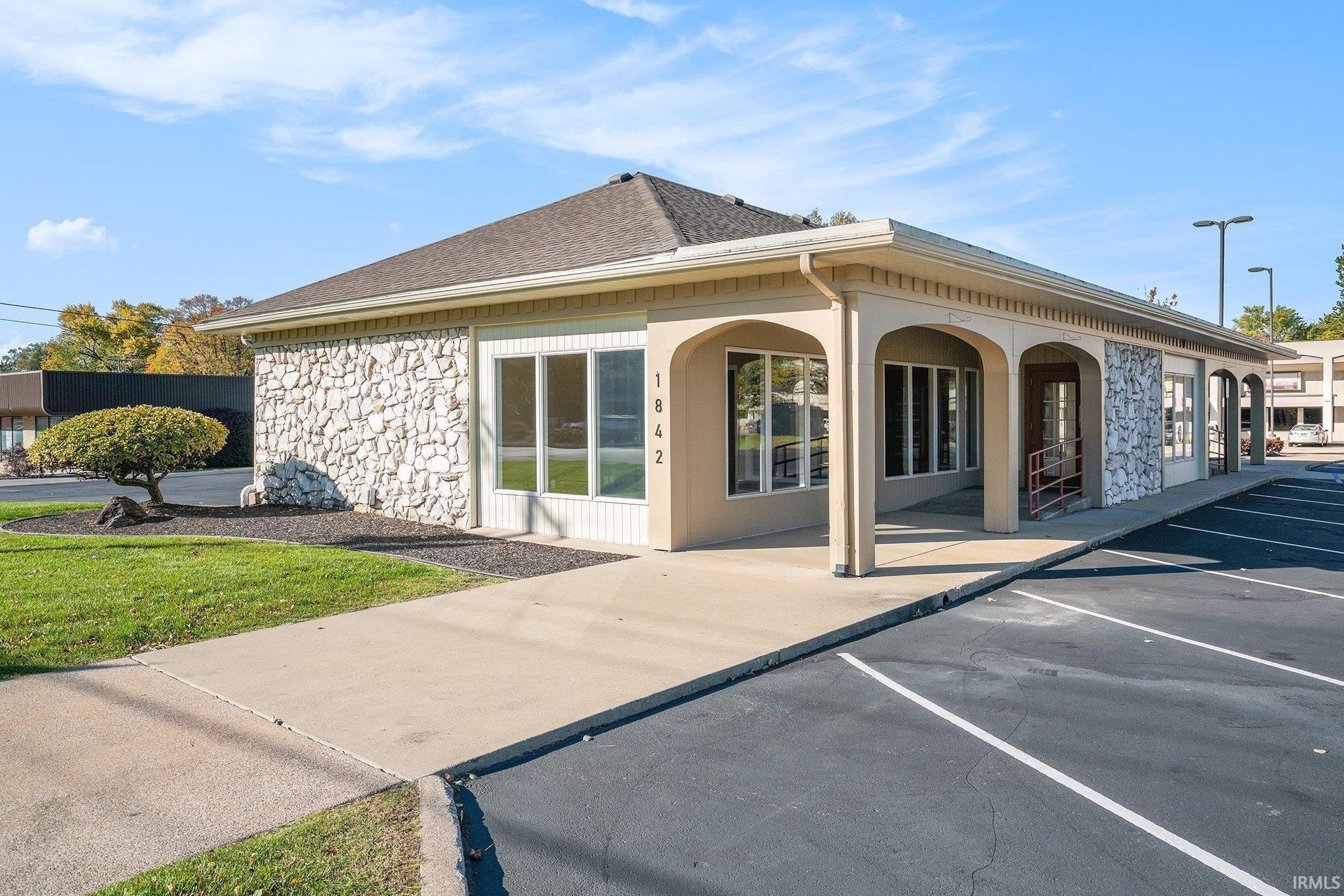 Property Image for 1842 E Bristol Street