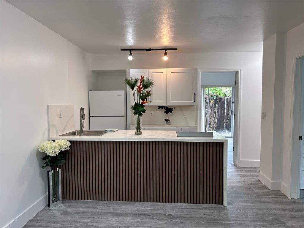 Property Image for 315 N 24th Ave