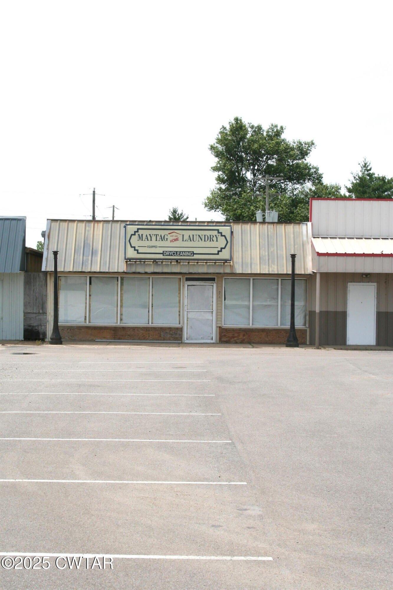 Property Image for 740 Everett Street