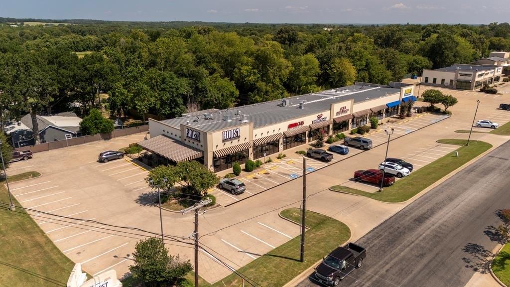 Property Image for 210/220 Crestway Dr
