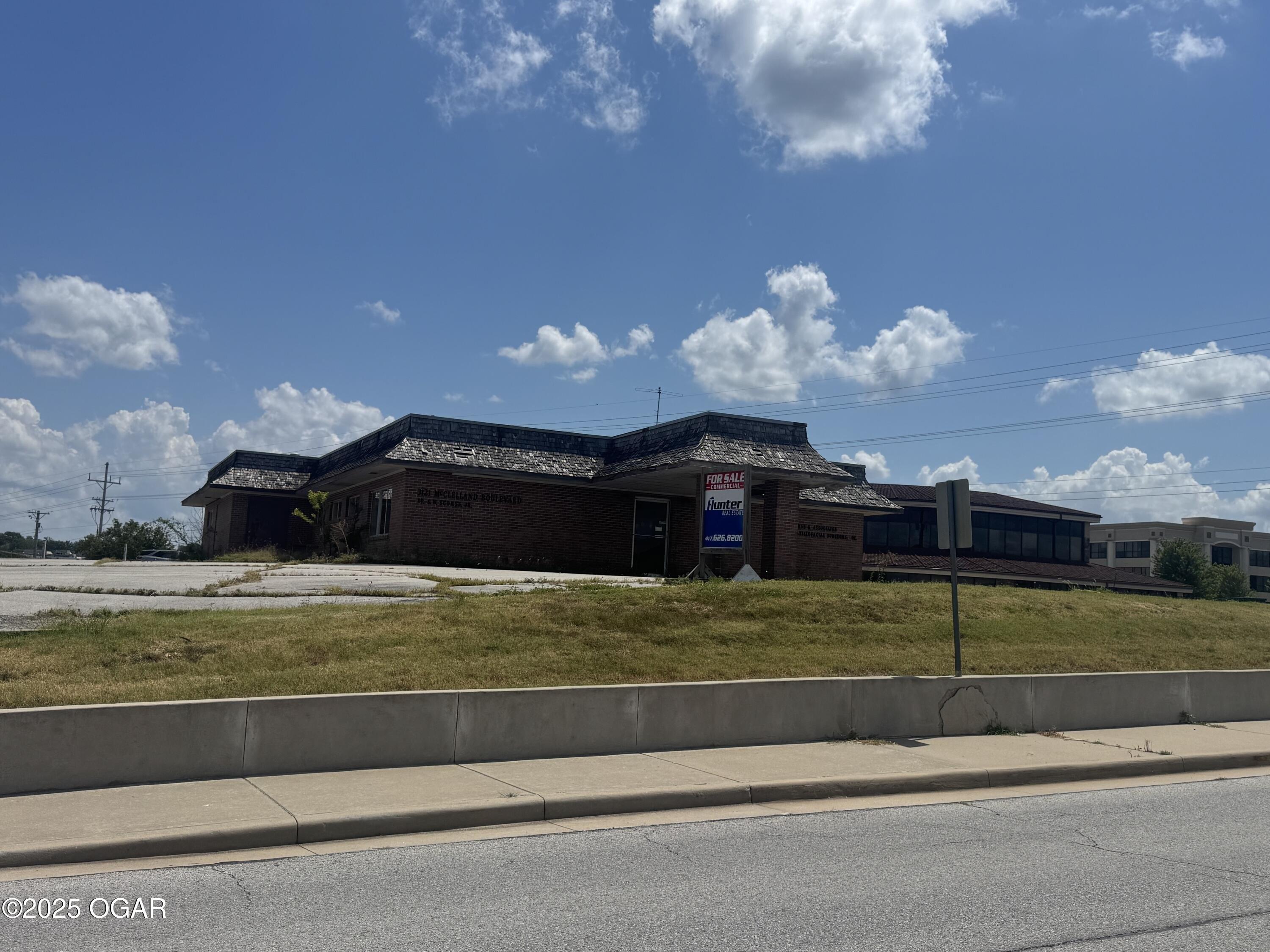 Property Image for 3121 McClelland Boulevard