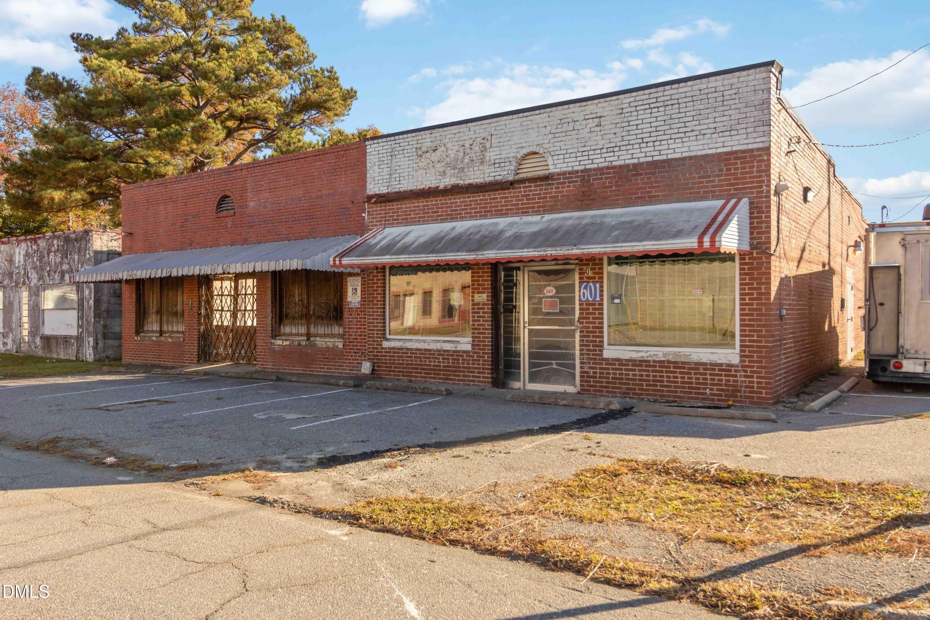 Property Image for 601-603 N Pine Street