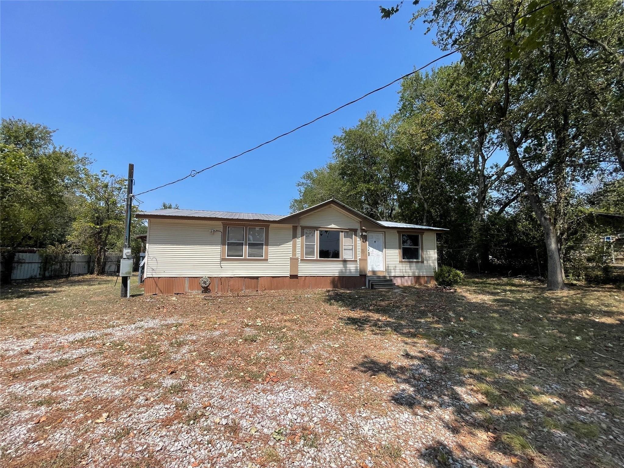 Property Image for 262 Highway 290 E