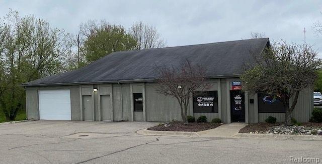 Property Image for 3374 S CENTER Road