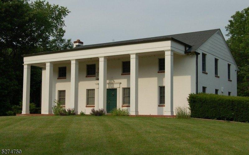 Property Image for 76 Main St