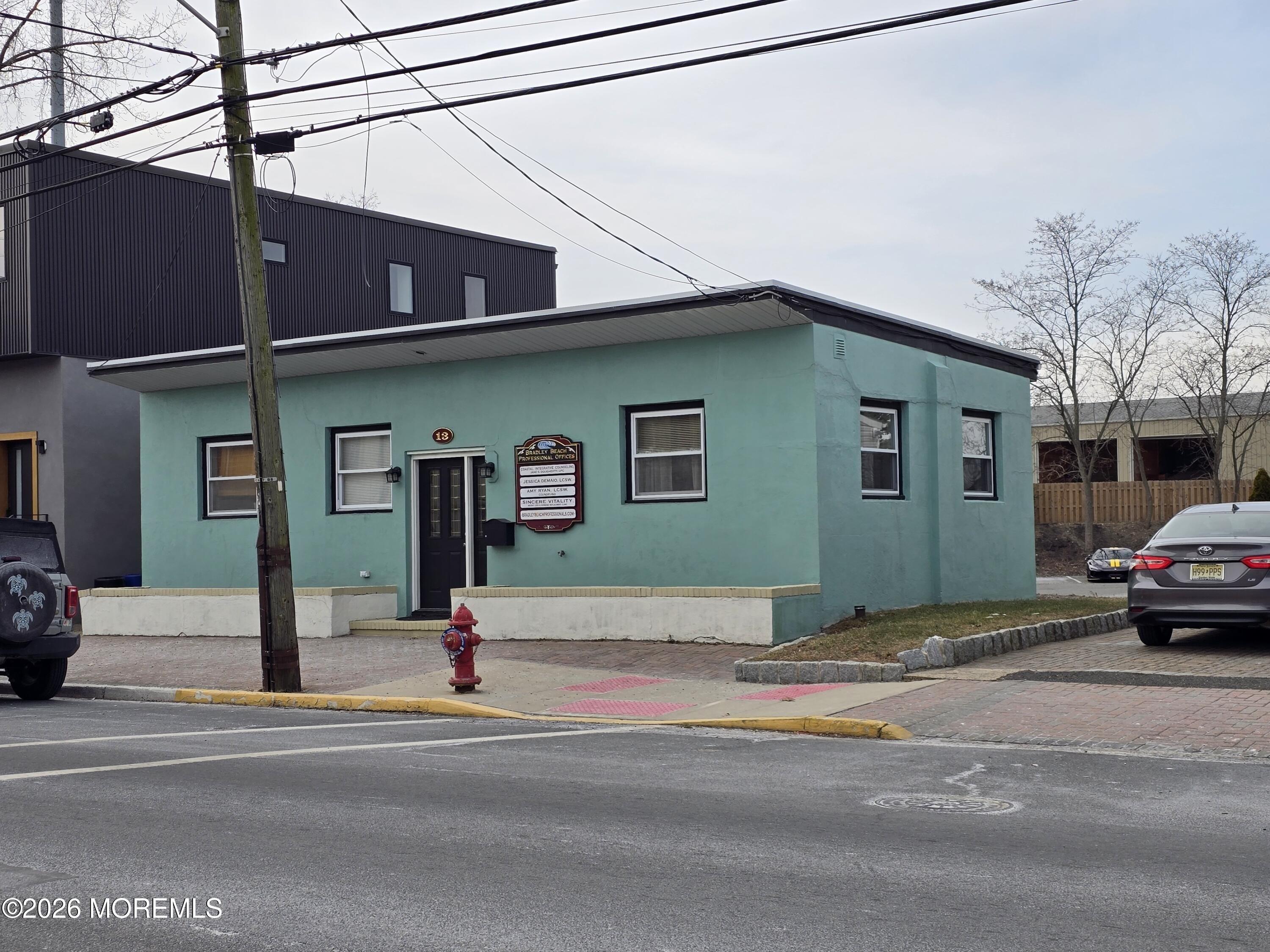 Property Image for 13 Main Street