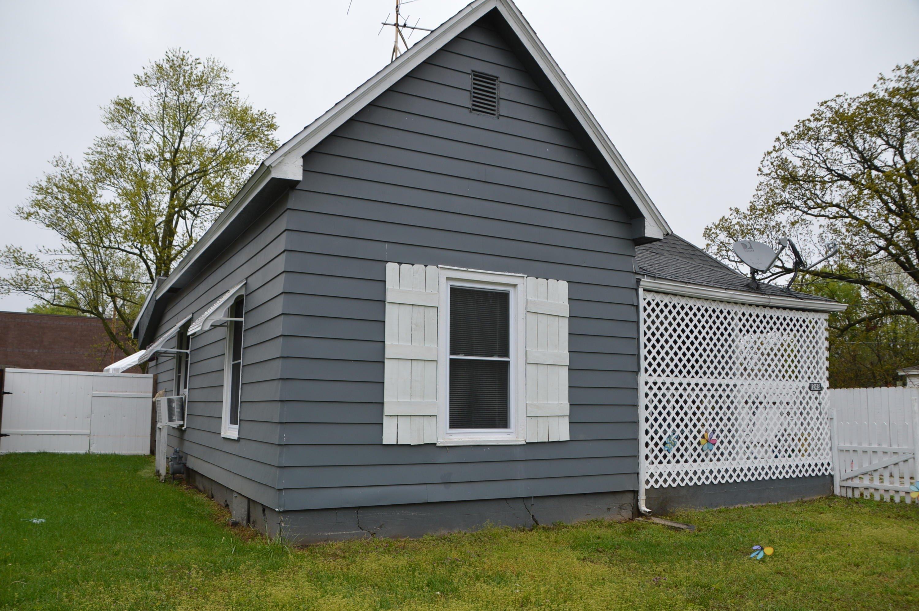 Property Image for 1243 E Thoman Street