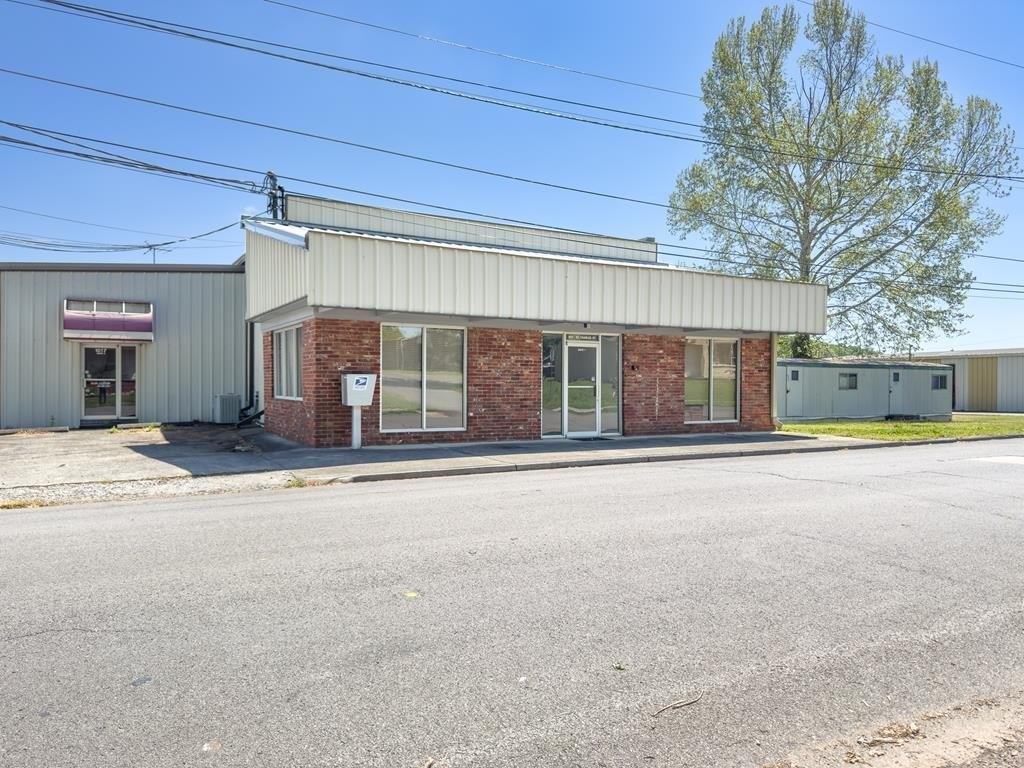 Property Image for 1017 - 1 Saint Charles Street