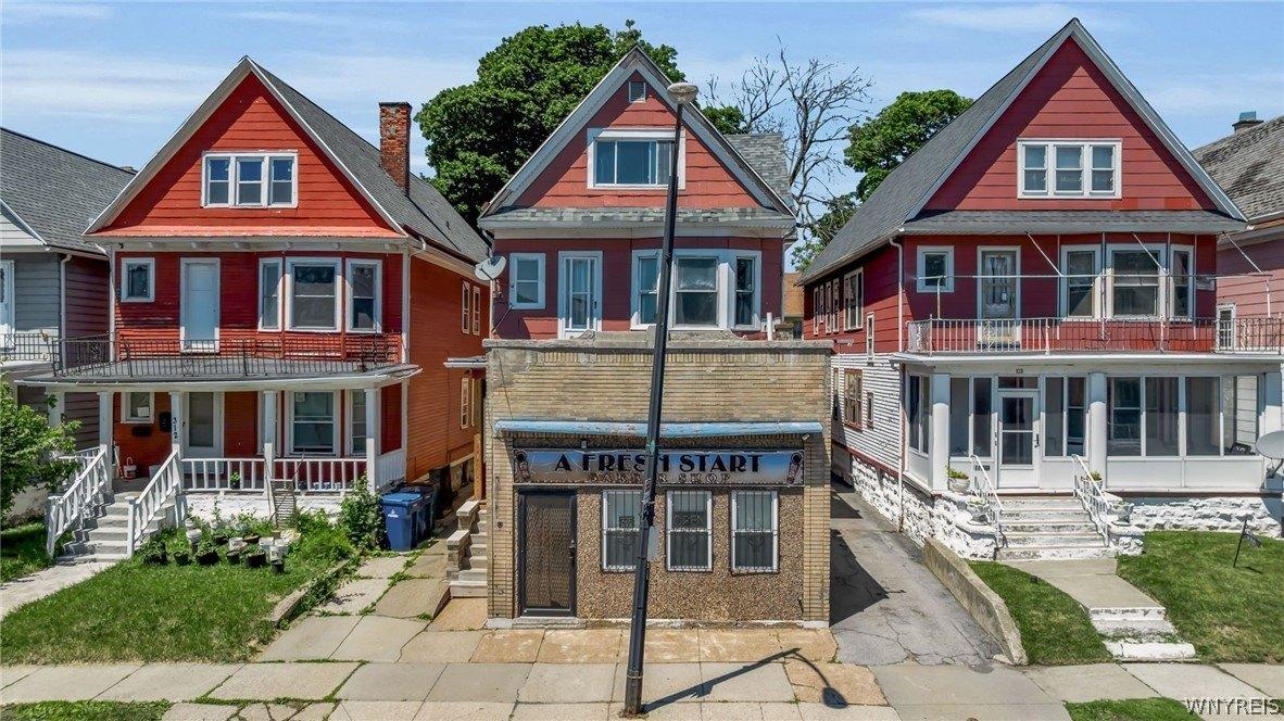 Property Image for 314 E Delavan Avenue