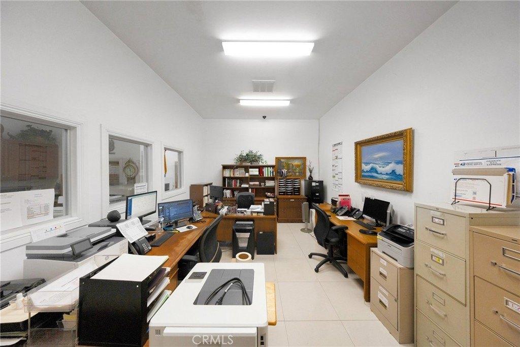 Property Image for 7172 Melrose Avenue