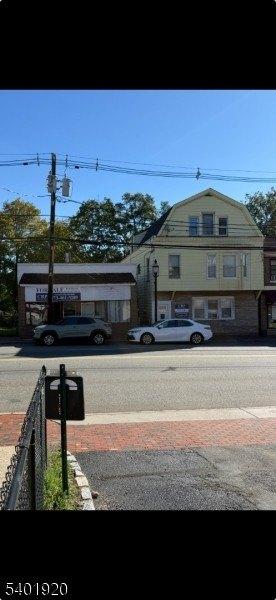 Property Image for 427 429 Main St