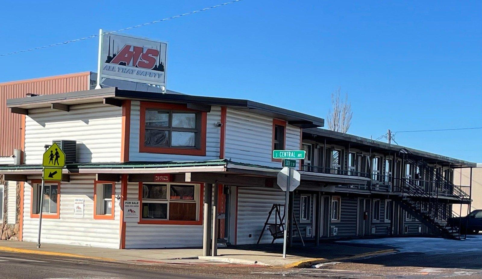 Property Image for 115 6th St SW