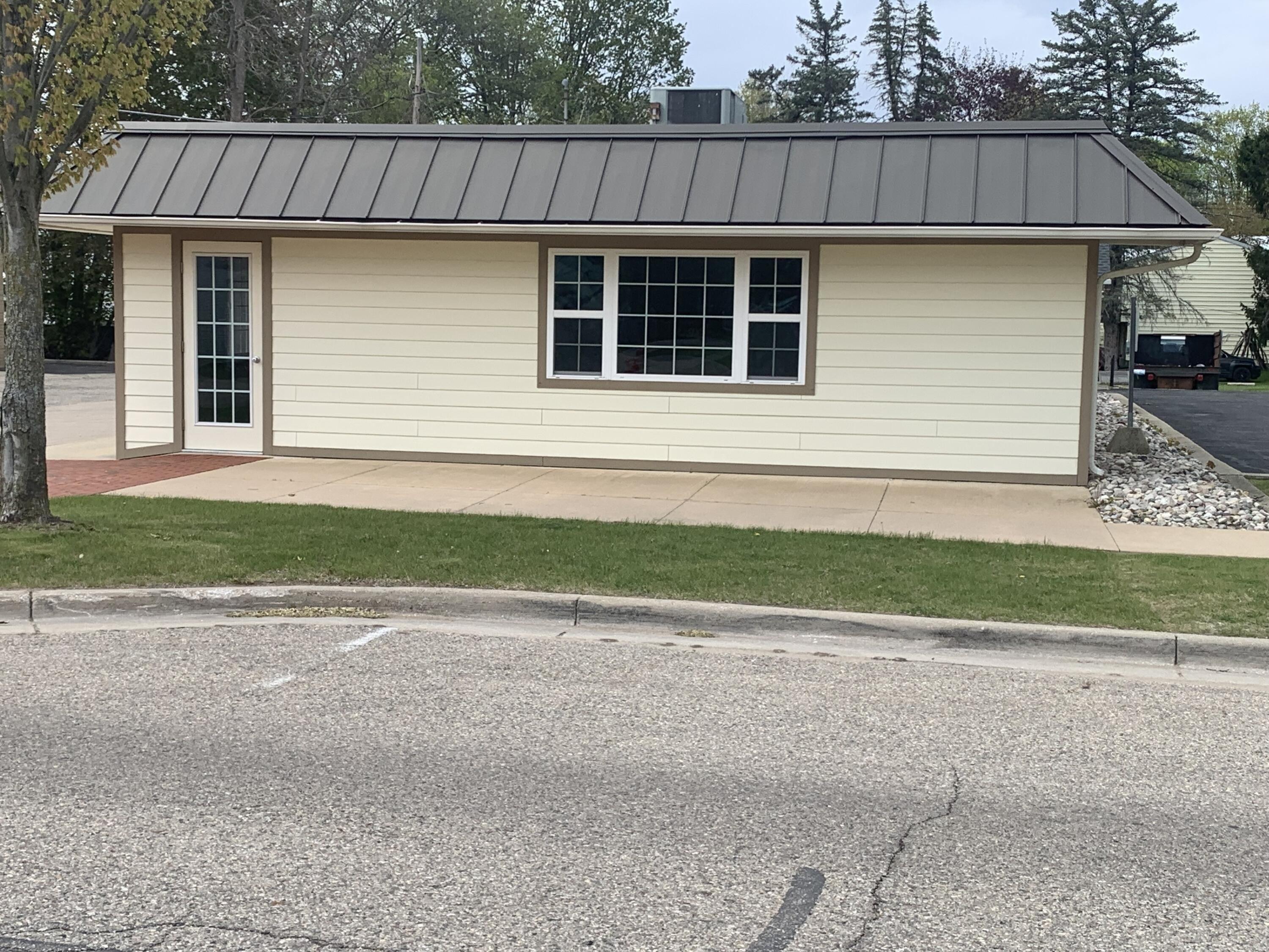 Property Image for 215 E Edgerton Street