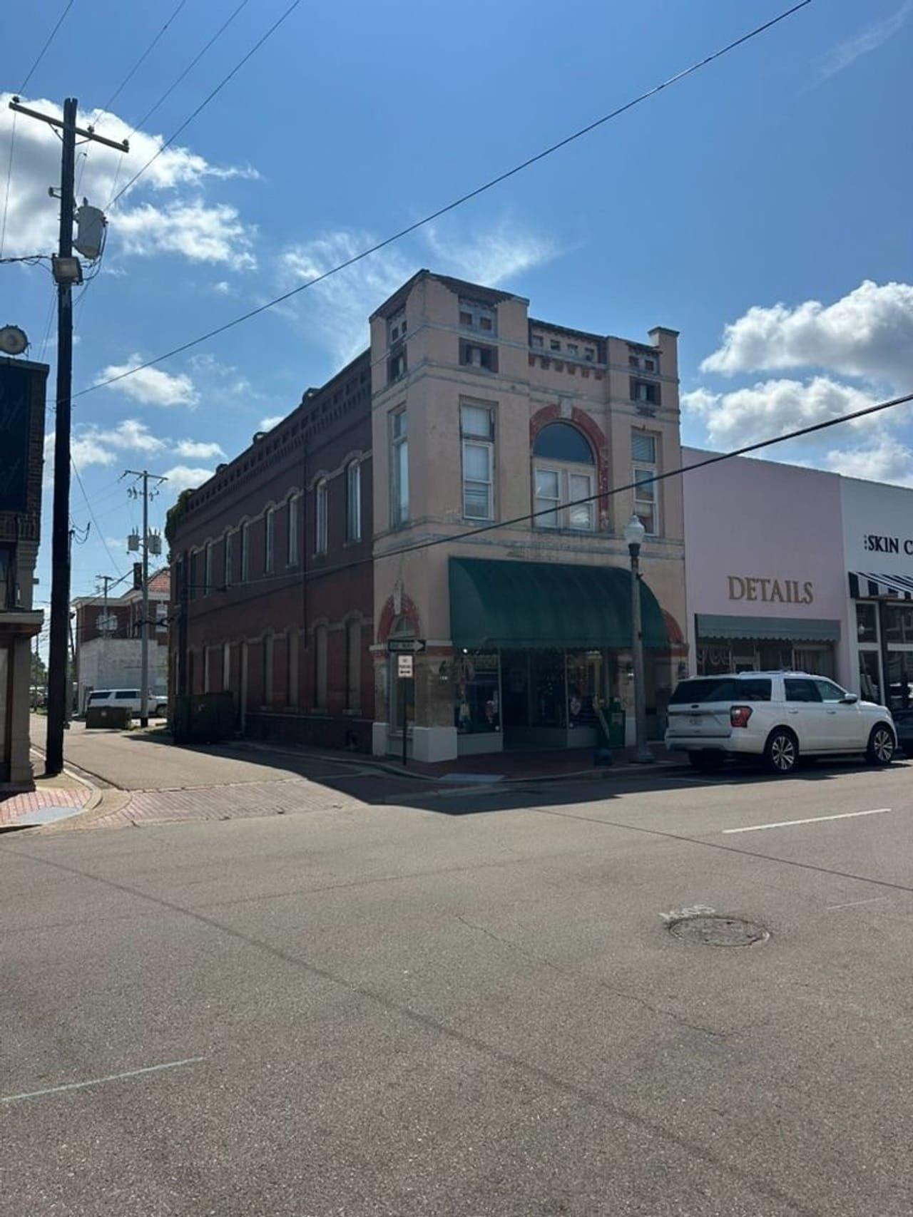 Property Image for 215 Howard Street