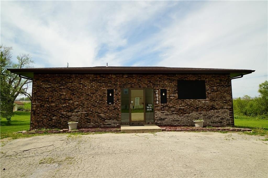 Property Image for 2414 S Leonard Road