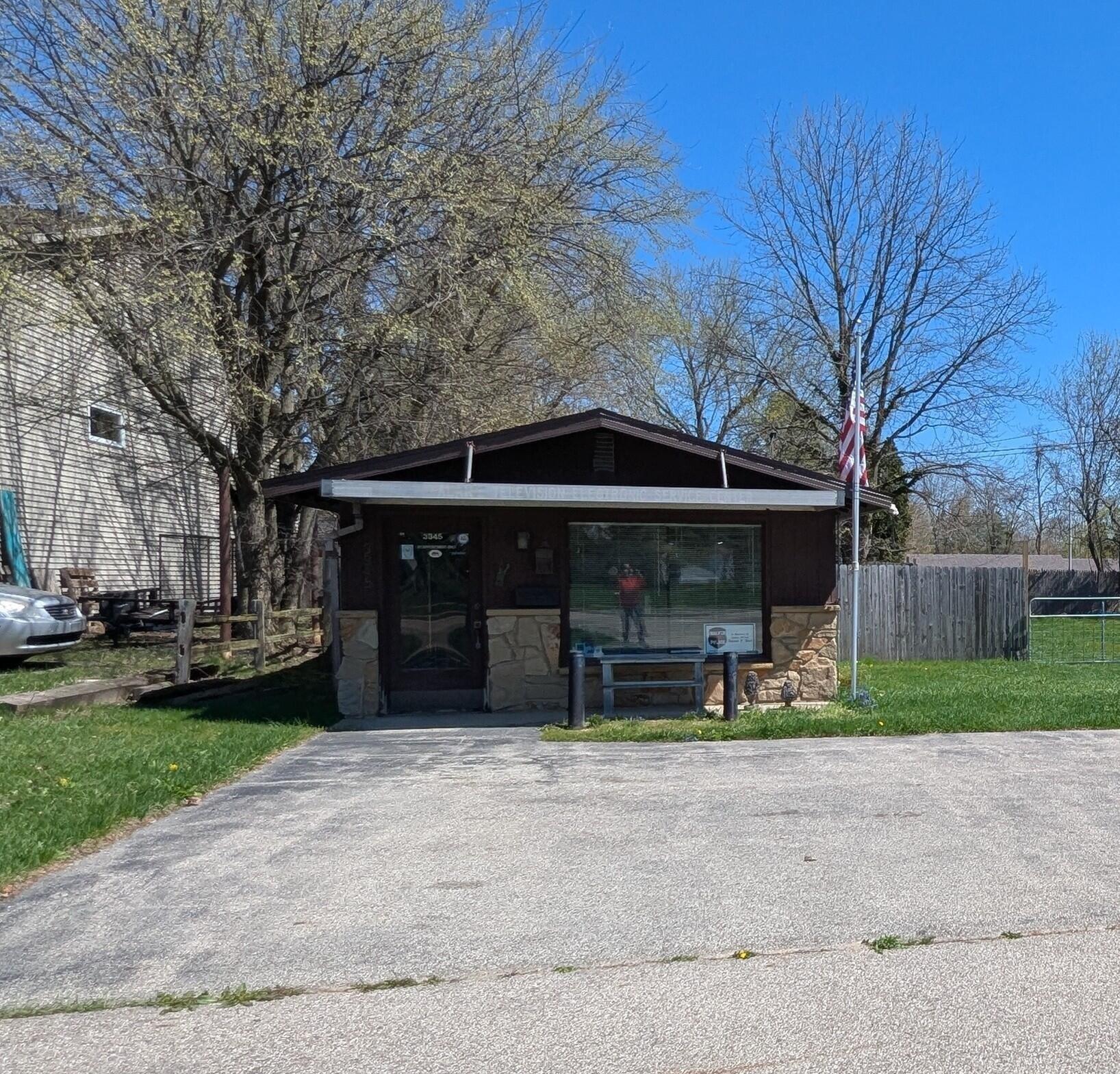 Property Image for 3345 Remembrance Road NW