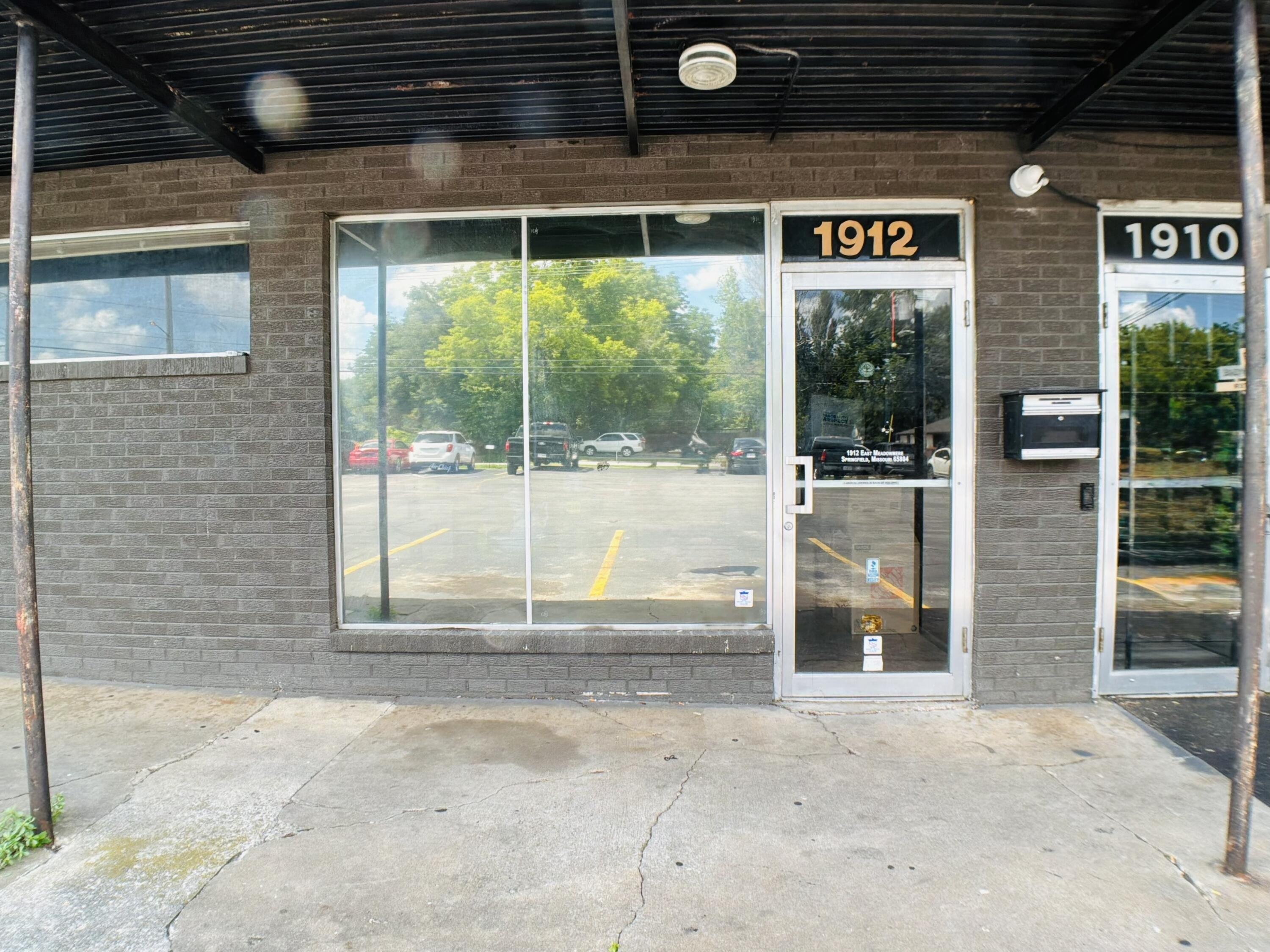 Property Image for 1912 E Meadowmere Street