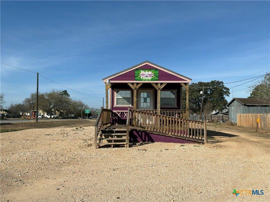 Property Image for 608 E Central Avenue