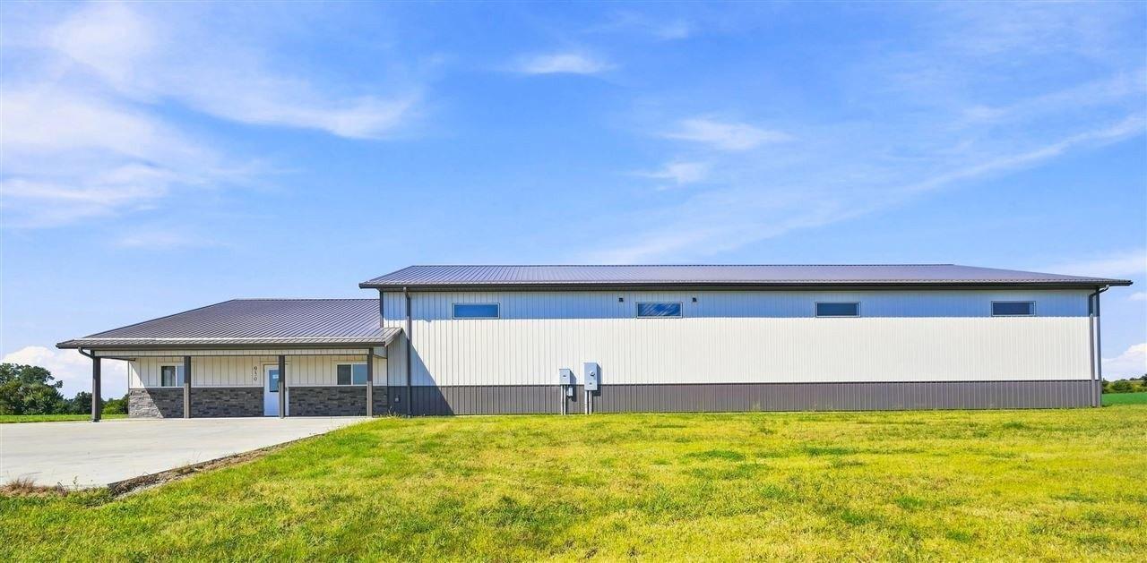 Property Image for 930 W Buchanan