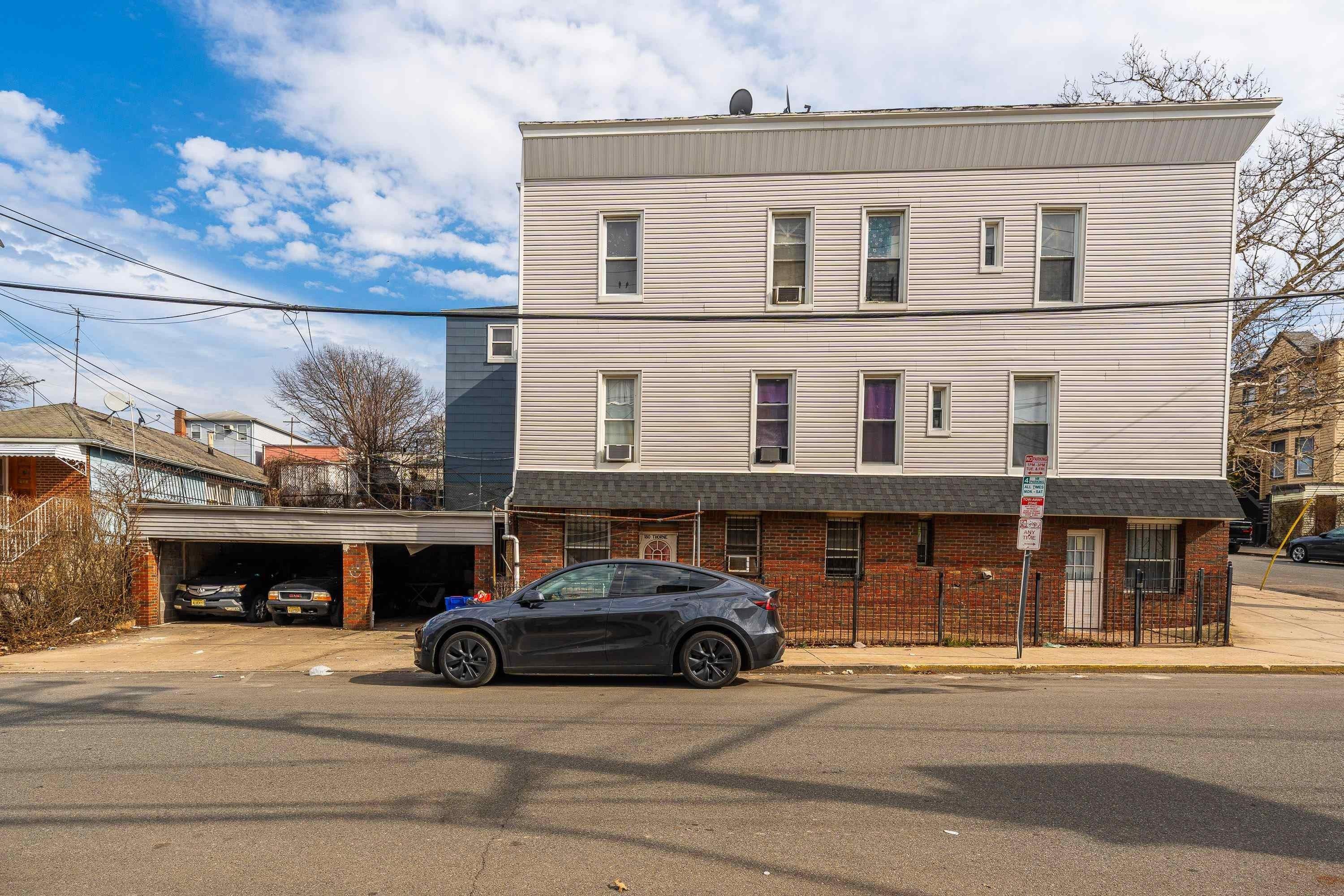 Property Image for 180 Thorne St