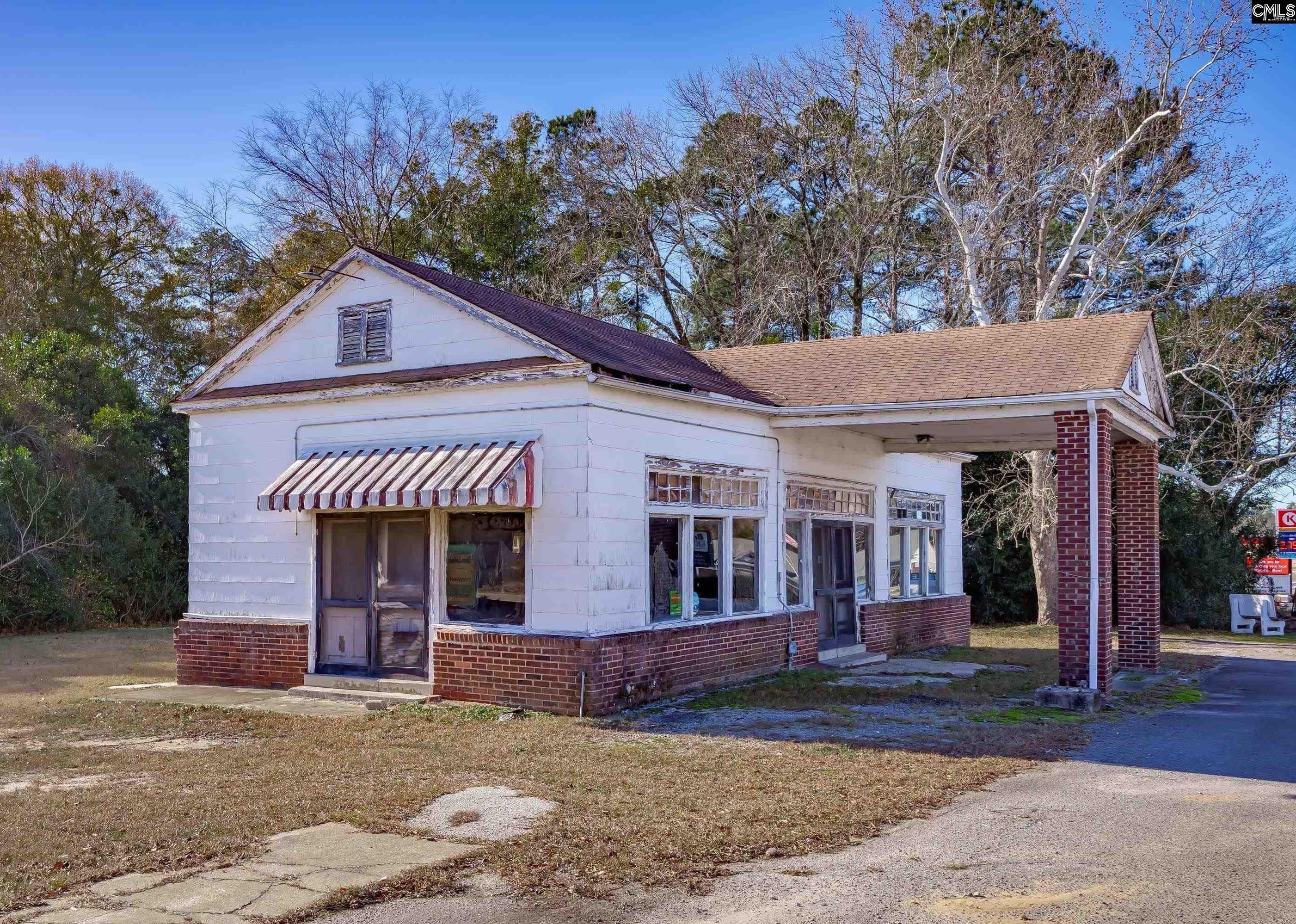 Property Image for 2491 and 2483 Main Street