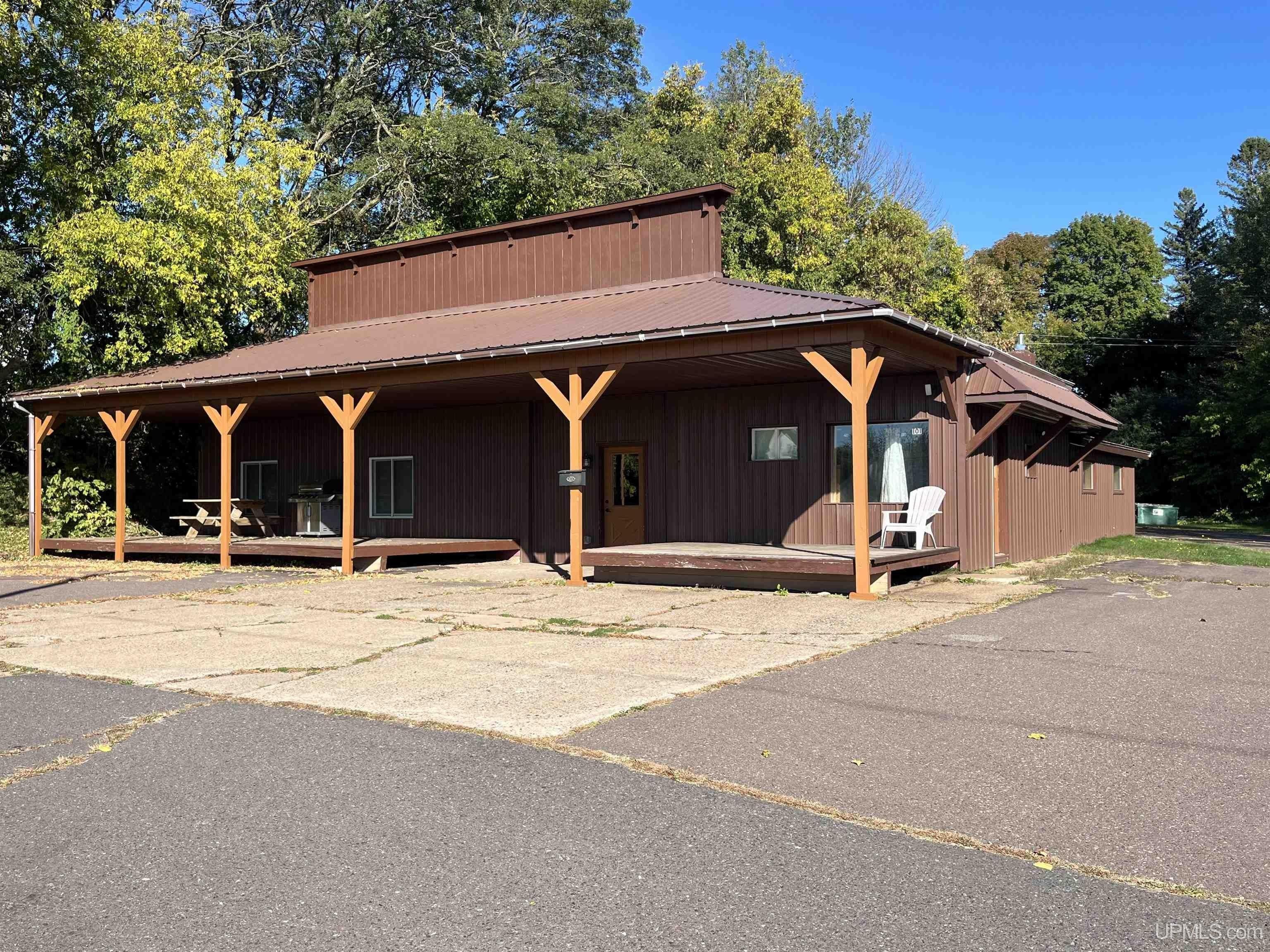 Property Image for 111 S Steel Street