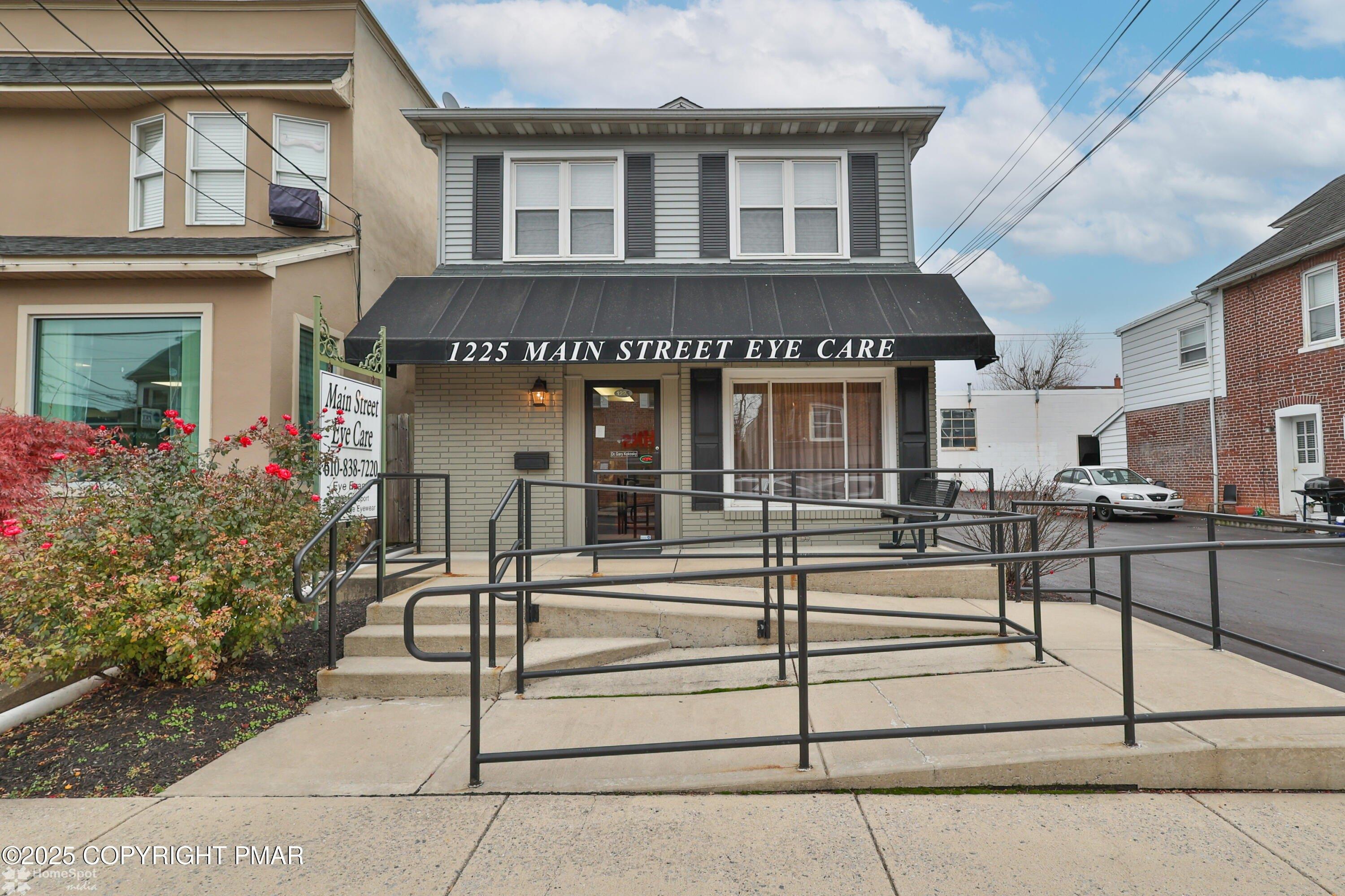 Property Image for 1225 Main Street