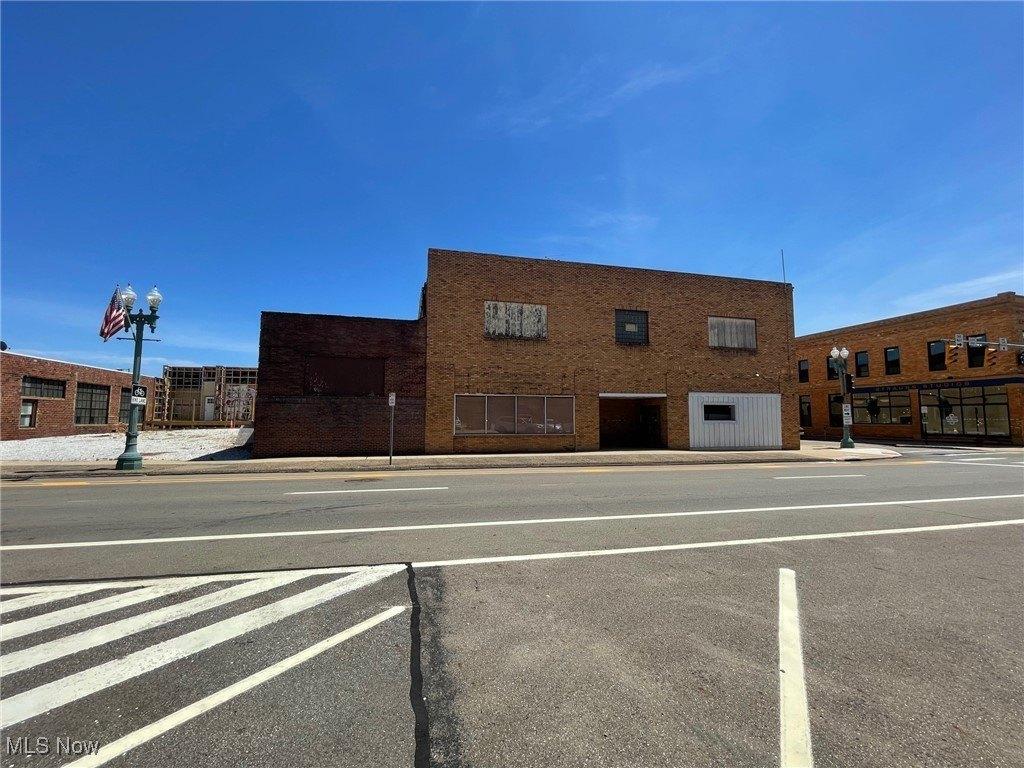 Property Image for 300 Walnut Avenue NE