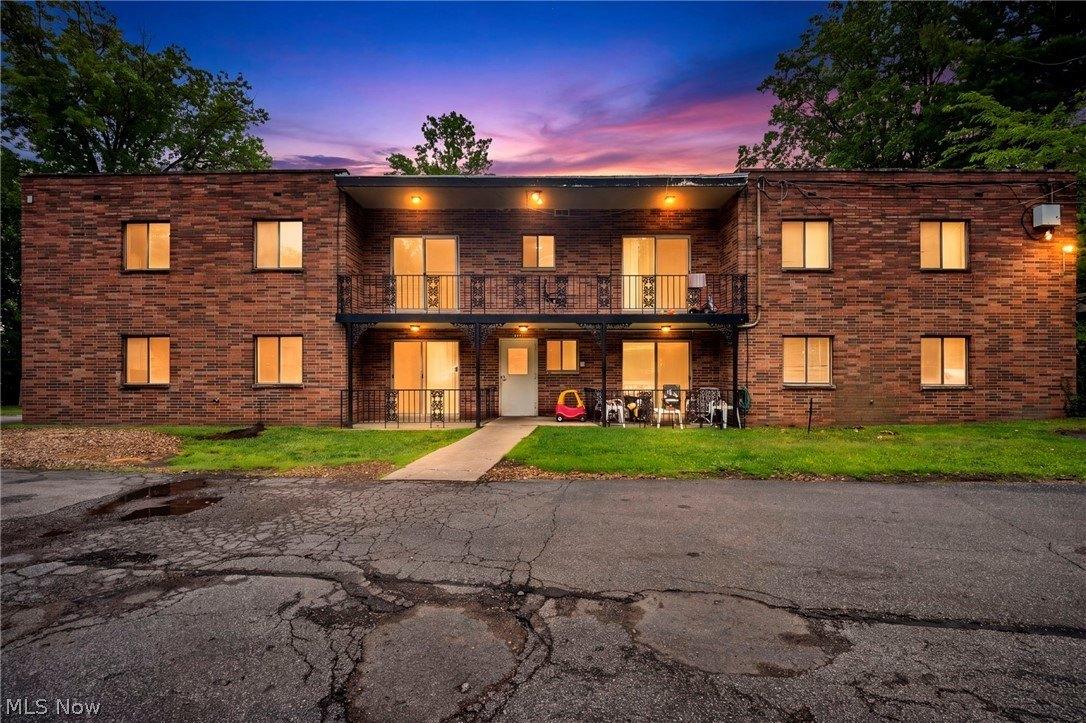 Property Image for 818 S Green Road