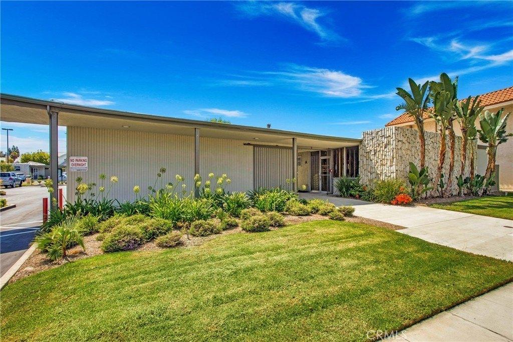 Property Image for 1500 E Katella Avenue