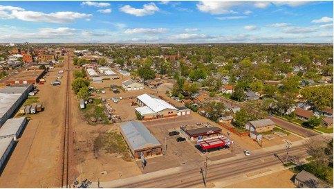 Property Image for 9 N Dakota St, Aberdeen, SD 57401