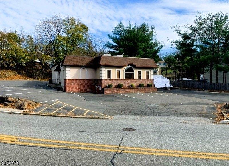 Property Image for 223 New St