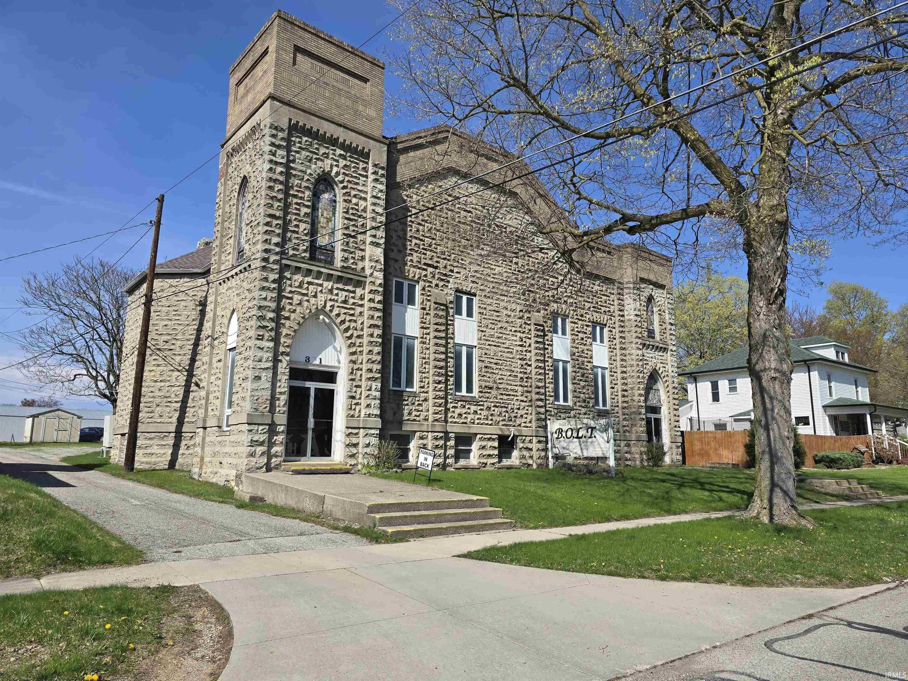Property Image for 321 E Mitchell Street