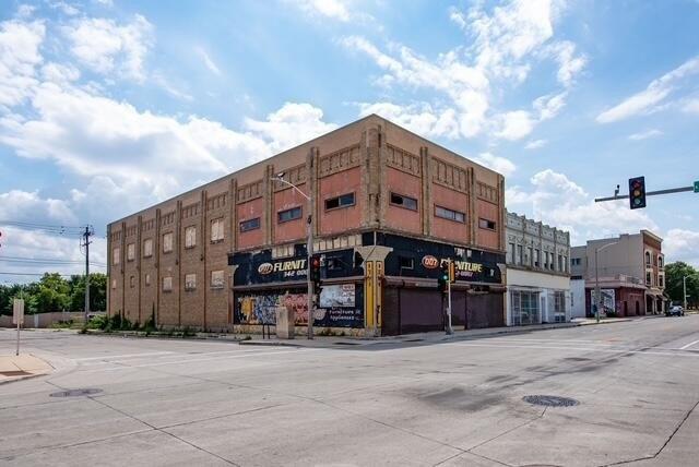 Property Image for 1301 W Vliet St