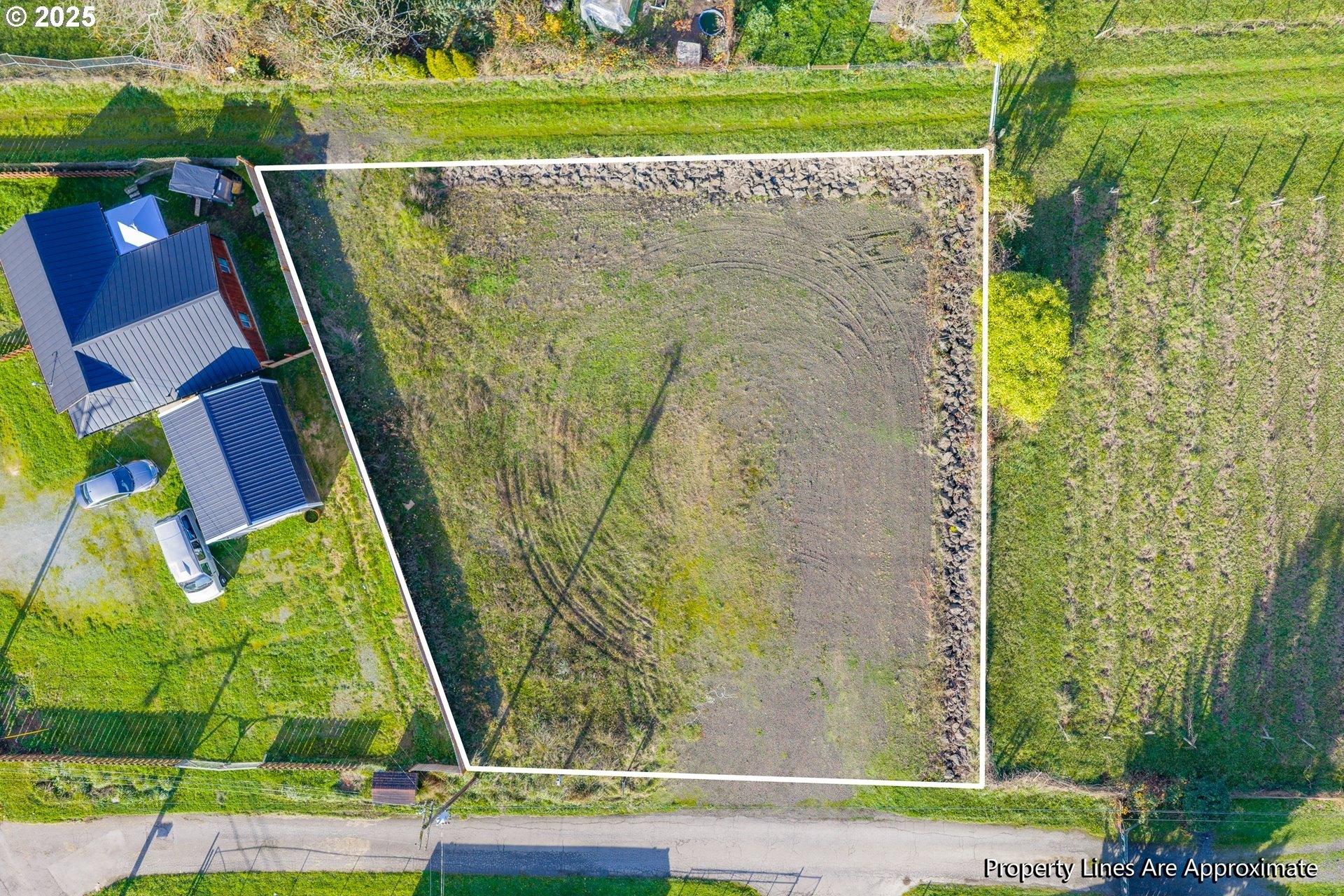 Property Image for 2047 ROSEBURG Rd