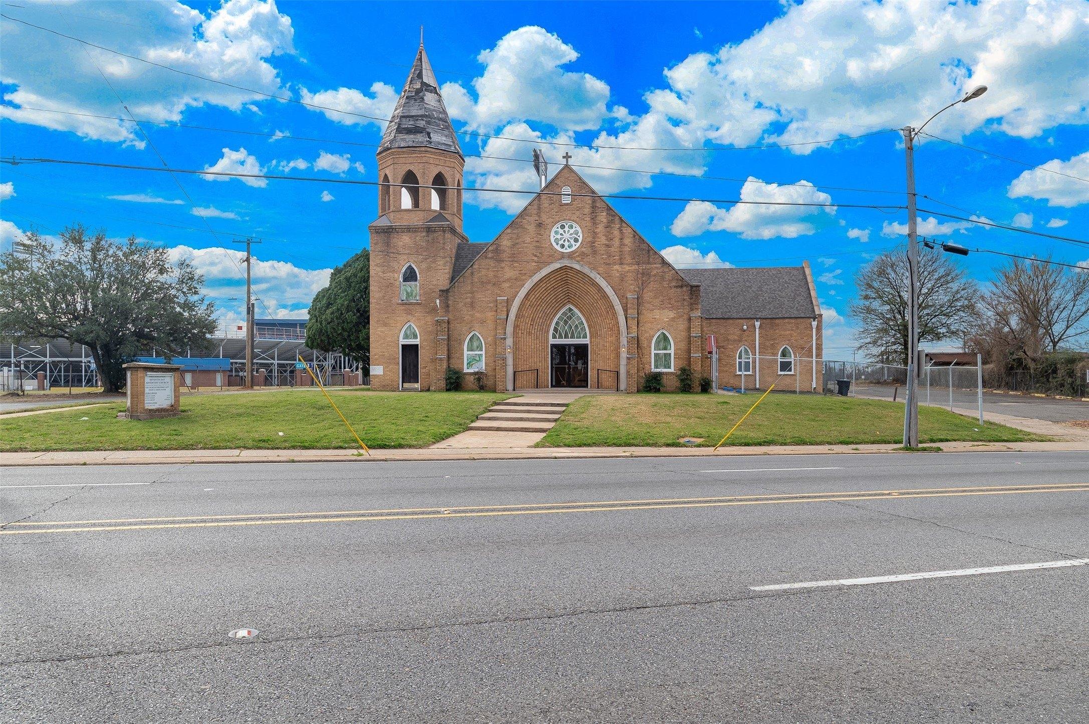 Property Image for 3401 Greenwood Road