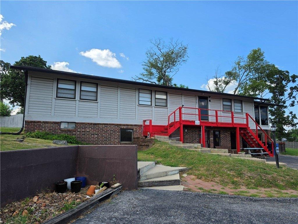 Property Image for 2929 W Walnut Street