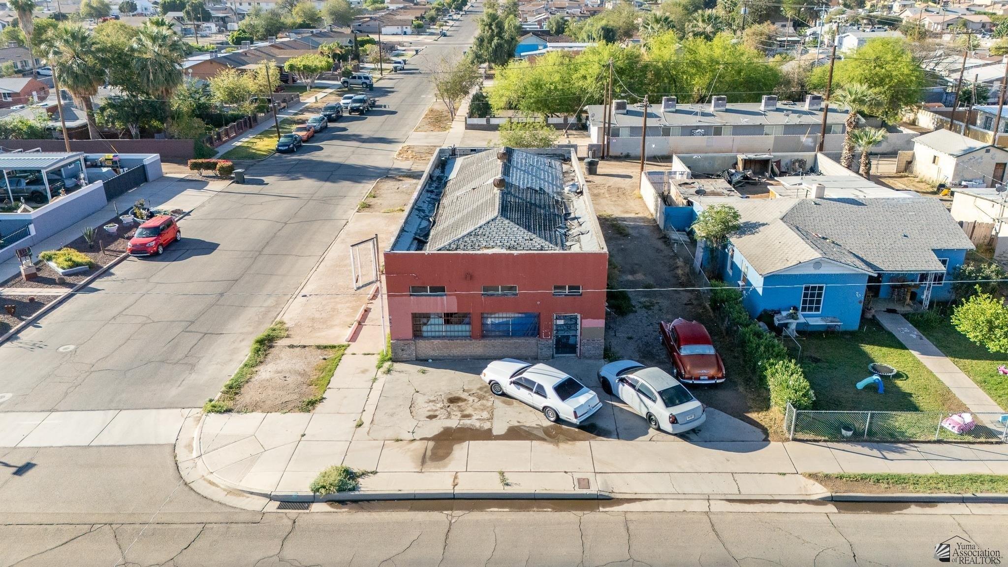 Property Image for 701 W 1 St