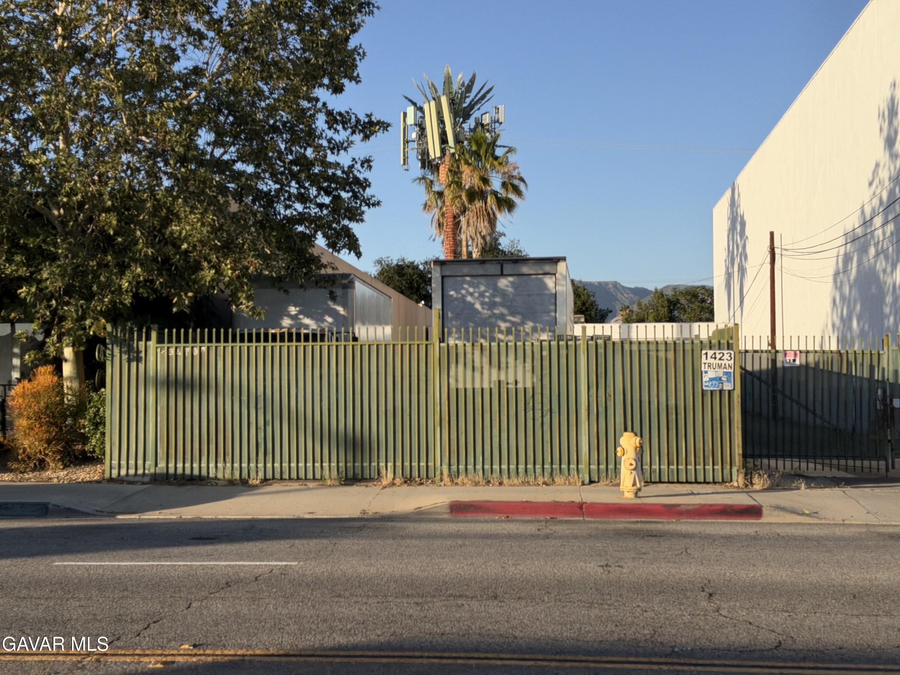 Property Image for 1423 Truman Street